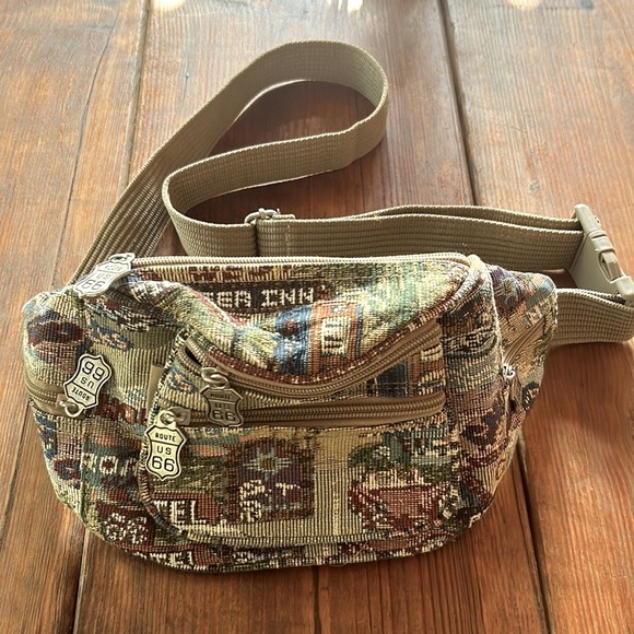 pioneer express Handbags - Vintage pioneer express route us 66 tapestry Fanny pack with 6 zipper pockets